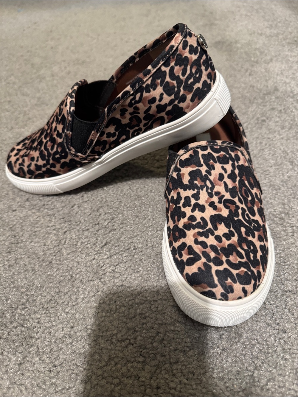 Steve Madden Symba Leopard Print Slip On Loafers Women’s 6 Comfort Casual - Picture 2 of 4